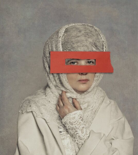 Photograph Albina Bougartchev I See You In Red on One Eyeland